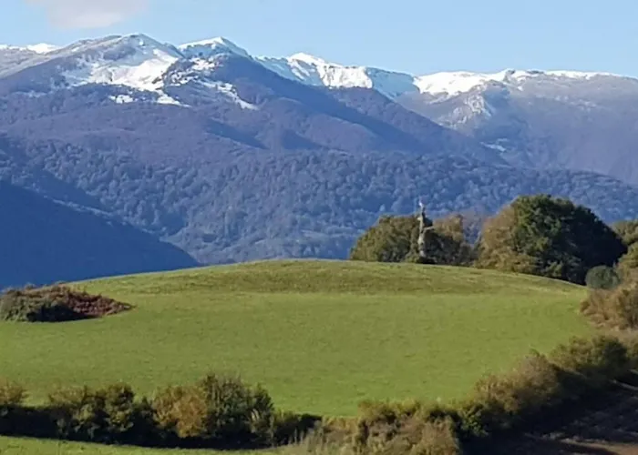 Avec Terrasse Face Aux Pyrenees Dağ evi